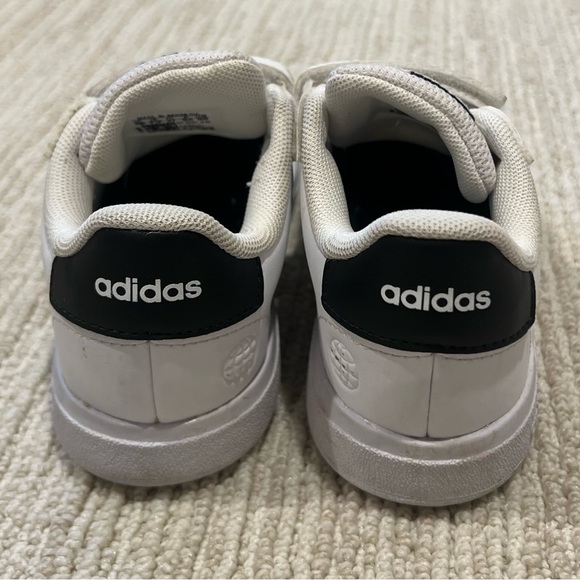 ADIDAS TODDLER GRAND COURT LIFESTYLE HOOK AND LOOP SHOES - Picture 4 of 7